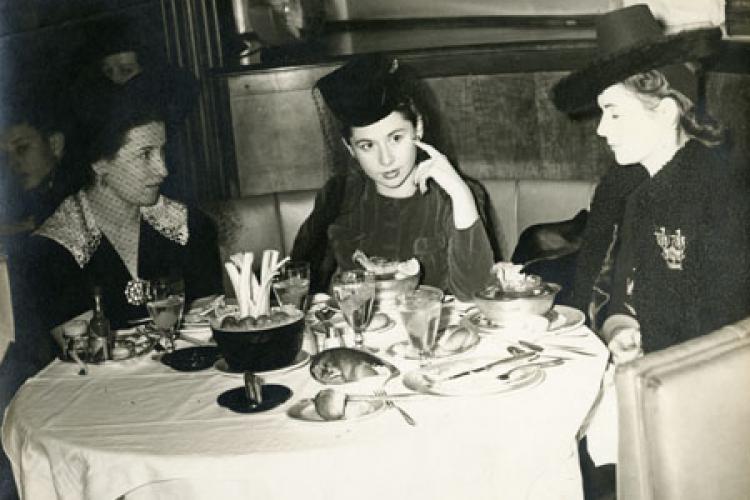 Theo Wilson with unidentified women, circa 1930s